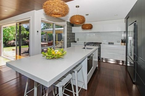 Photo of property in 42 Davies Road, Hurdon, New Plymouth, 4310