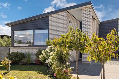 Photo of property in 17 Guano Crescent, Cromwell, 9310