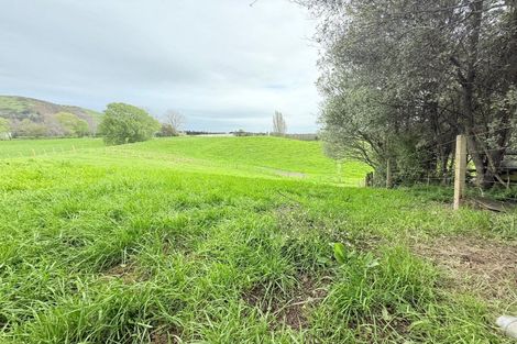 Photo of property in 154 Ohinepanea Road, Pukehina, Te Puke, 3186