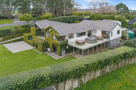 Photo of property in 86 Whites Road, Whitford, Howick, 2571