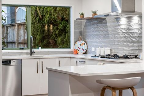 Photo of property in 630a Te Atatu Road, Te Atatu Peninsula, Auckland, 0610