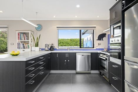 Photo of property in 4 Goble Road, Clarks Beach, Pukekohe, 2679