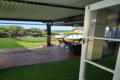 Photo of property in 114 Pacific Parade, Army Bay, Whangaparaoa, 0930