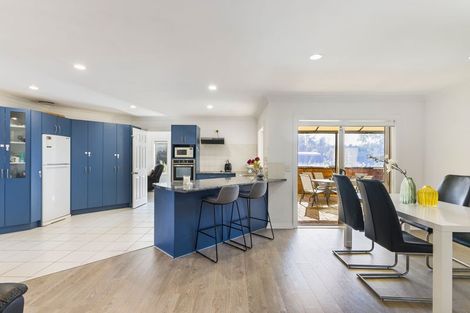 Photo of property in 12 Beverage Place, Rosehill, Papakura, 2113