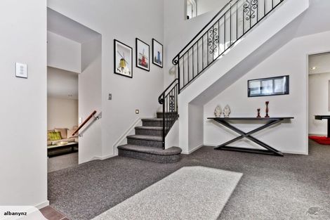 Photo of property in 26f Schnapper Rock Road, Schnapper Rock, Auckland, 0632