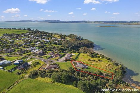 Photo of property in 96 Omana Avenue, Shelly Beach, South Head, 0874