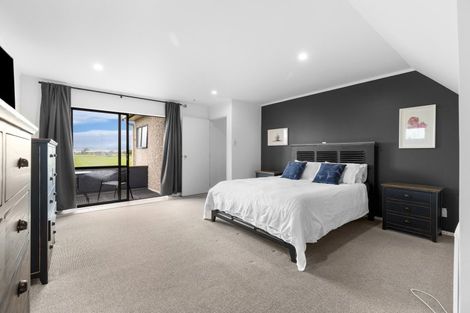Photo of property in 113 John F Kennedy Drive, Milson, Palmerston North, 4414