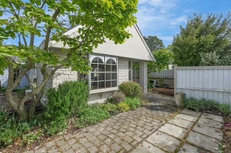 Photo of property in 2/5 Rata Street, Riccarton, Christchurch, 8041