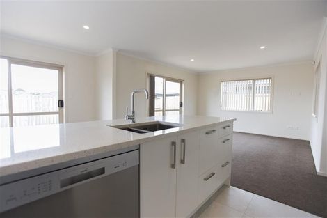 Photo of property in 23 Charlotte Crescent, Dinsdale, Hamilton, 3204