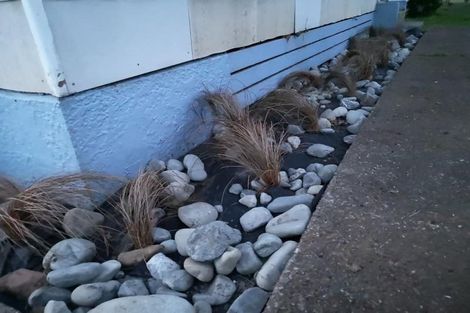 Photo of property in 35-37 Goldsmith Crescent, Levin, 5510