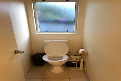 Photo of property in 14 Checkerberry Court, Henderson, Auckland, 0612