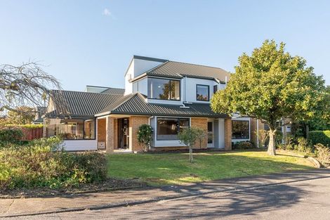 Photo of property in 15 Burn-murdoch Street, St Andrews, Hamilton, 3200