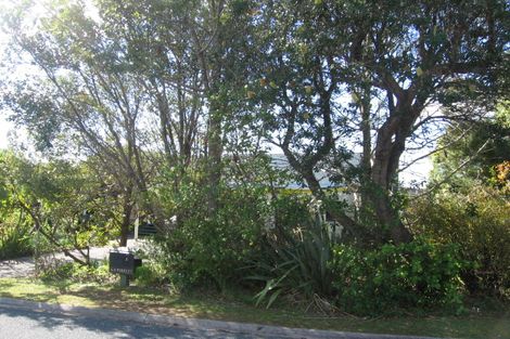 Photo of property in 2 Tui Grove, Paihia, 0200