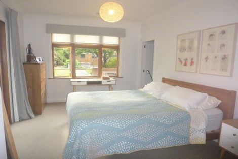 Photo of property in 32 Weka Street, Miramar, Wellington, 6022