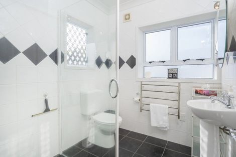 Photo of property in 2a Poplar Street, Whitianga, 3510