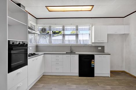 Photo of property in 20 Mclean Street, Hawera, 4610