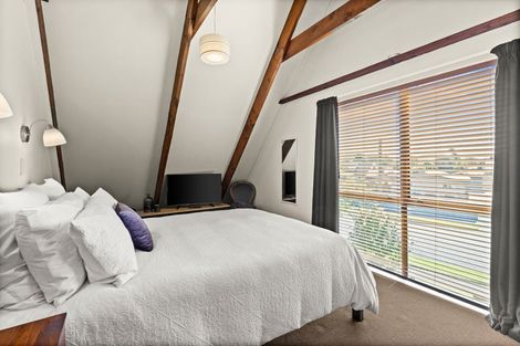 Photo of property in 17 Gilmour Place, Taradale, Napier, 4112