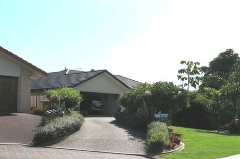 Photo of property in 9 Mahina Place, Te Atatu Peninsula, Auckland, 0610