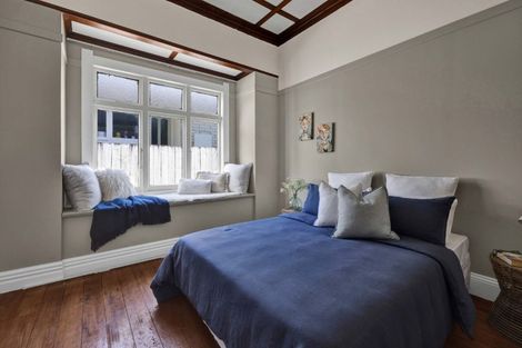 Photo of property in 95 Awanui Street, Merrilands, New Plymouth, 4312