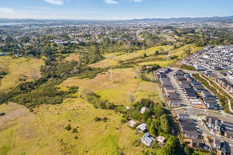 Photo of property in 23 Red Hills Road, Massey, Auckland, 0614