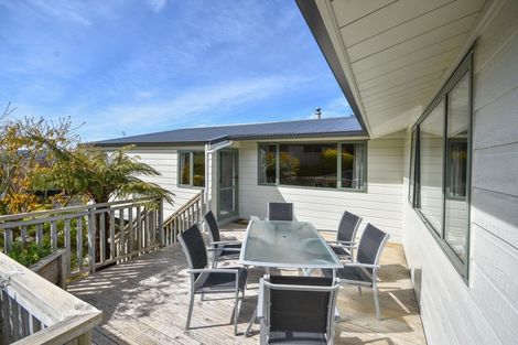 Photo of property in 14 Honeystone Street, Helensburgh, Dunedin, 9010