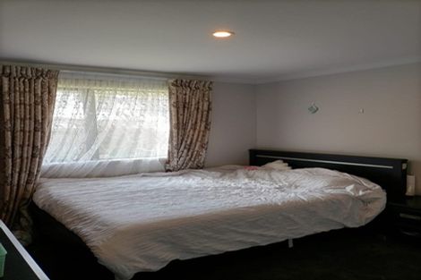 Photo of property in 2 Waddell Avenue, Point England, Auckland, 1072