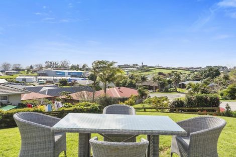 Photo of property in 181c Omokoroa Road, Omokoroa, 3114