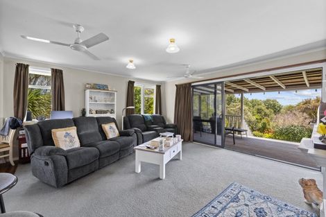 Photo of property in 306 Oneriri Road, Kaiwaka, 0573