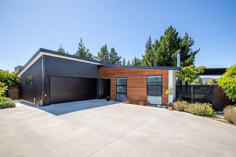 Photo of property in 12 Walker Place, Alexandra, 9320