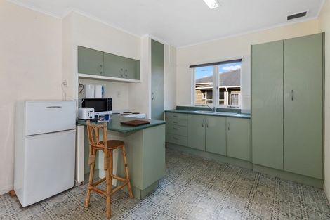 Photo of property in 11 Selwyn Avenue, Avenues, Whangarei, 0110