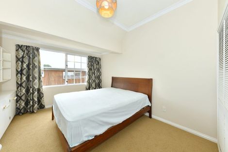 Photo of property in 11 Guinness Crescent, Ilam, Christchurch, 8041