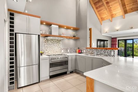 Photo of property in 14 Mount Marua Way, Timberlea, Upper Hutt, 5018