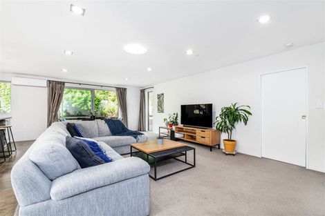 Photo of property in 127 Rangeview Road, Sunnyvale, Auckland, 0612