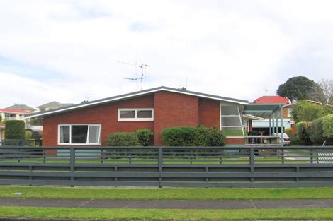 Photo of property in 10 Laing Place, Otumoetai, Tauranga, 3110