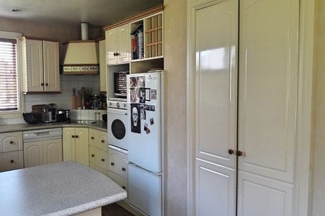 Photo of property in 5 Oaktree Lane, Bishopdale, Christchurch, 8053