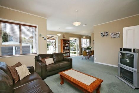 Photo of property in 49 Somerset Street, Brooklands, New Plymouth, 4310