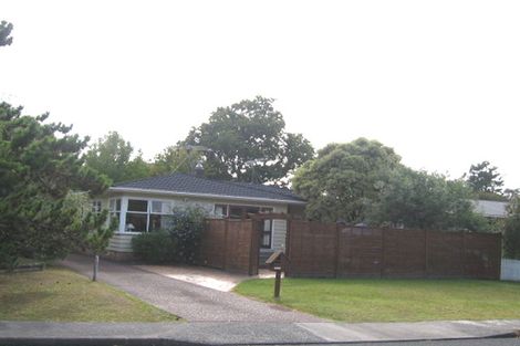 Photo of property in 23 Lynden Avenue, Hillcrest, Auckland, 0627