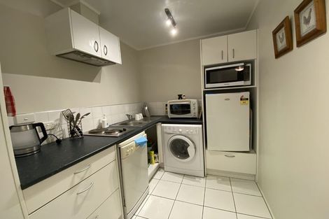 Photo of property in 19a Park Street, Thorndon, Wellington, 6011