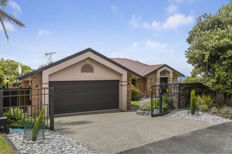 Photo of property in 1 The Ritz, Orewa, 0931