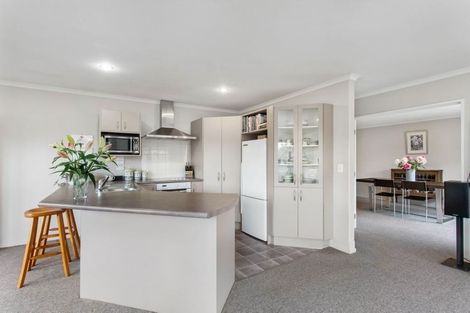 Photo of property in 6 Hawkins Place, Rangiora, 7400