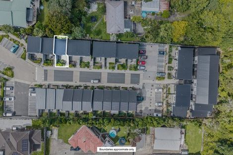 Photo of property in 5 Tokai Place, Glen Eden, Auckland, 0602