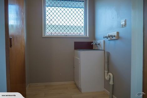 Photo of property in 1/5 James Condon Place, Redwood, Christchurch, 8051