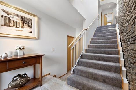 Photo of property in 16 Earnslaw Terrace, Queenstown, 9300