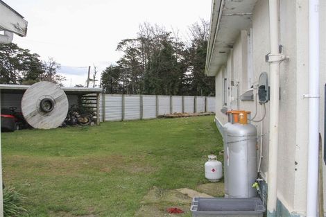 Photo of property in 14 Ferry Road, Tuatapere, 9620