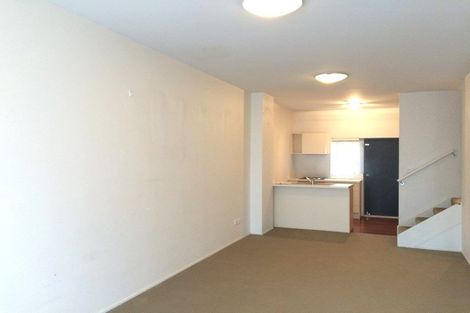 Photo of property in 2/7 Kelvin Hart Drive, East Tamaki, Auckland, 2013