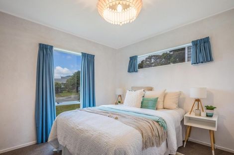 Photo of property in 8 Hicks Close, Whitby, Porirua, 5024