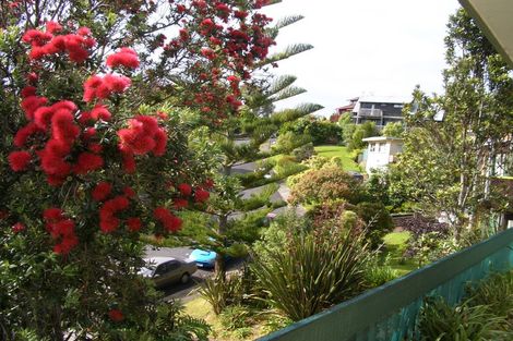 Photo of property in 13 Malters Place, Browns Bay, Auckland, 0630