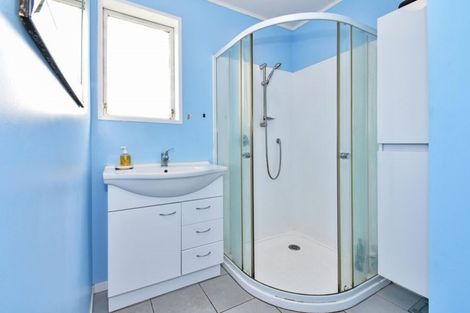 Photo of property in 8 Airfield Road, Takanini, 2112