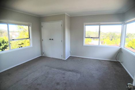 Photo of property in 14 Lavery Place, Sunnynook, Auckland, 0632