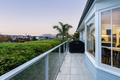 Photo of property in 107 East Coast Road, Castor Bay, Auckland, 0620